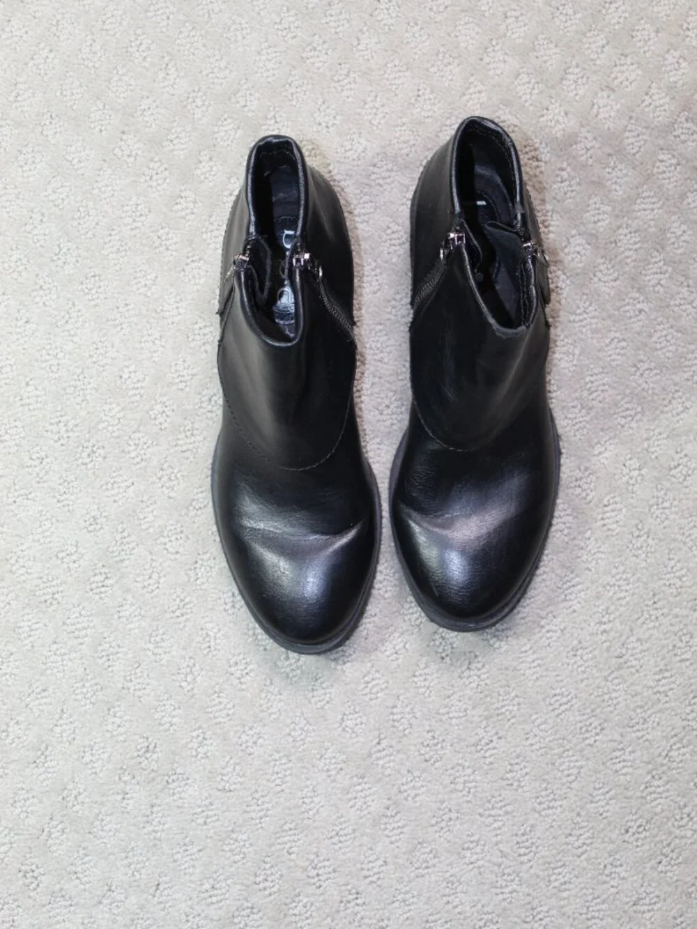 boc Size 6.5M Black Faux Leather Booties